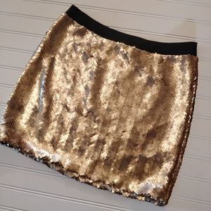 NWT DKNYC sequin mini skirt!